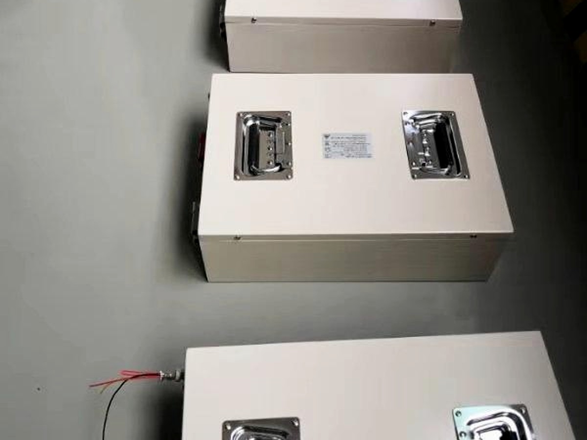 AGV pack from materials