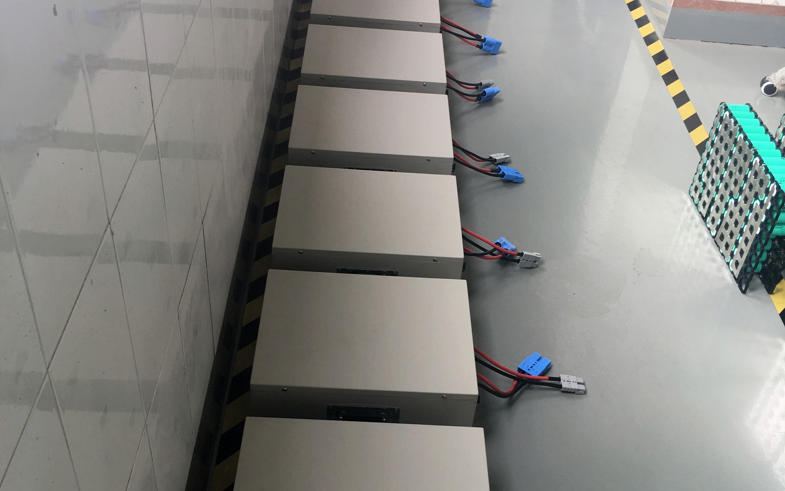 Battery workshop from Shengxing materials