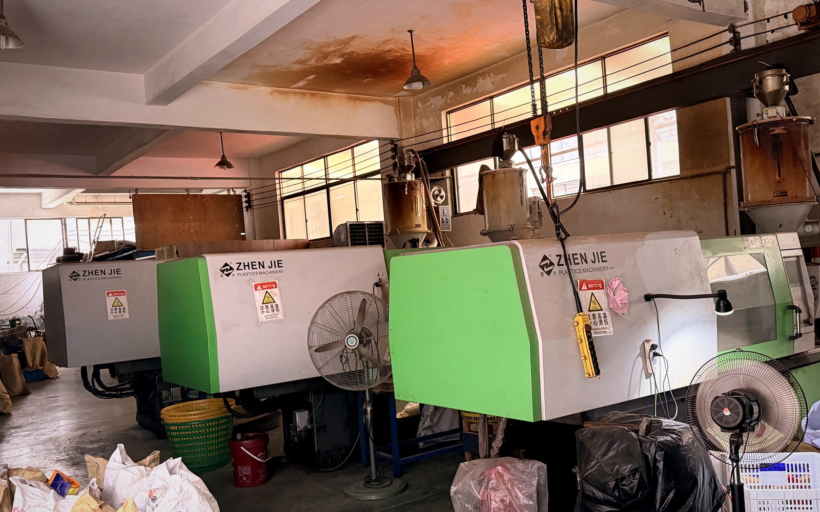 Molding workshop from Shengxing materials